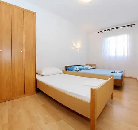 Elena Apartment *
