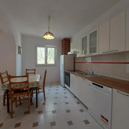 Daire Elena Vlašići